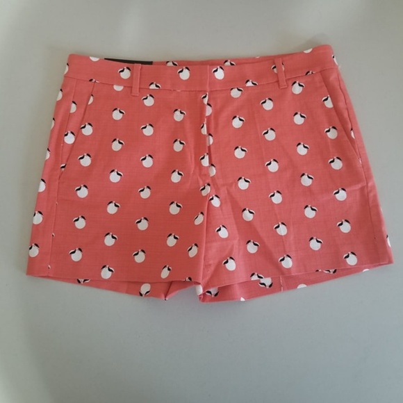 Ann Taylor Pants - Ann Taylor Devin Fit Peach Print City Shorts